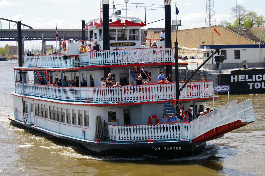 Tom Sawyer Riverboat