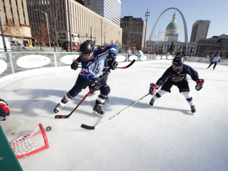 3 on 3 hockey classic The Gateway Arch 3 on 3 hockey classic The Gateway Arch