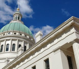 Image of the Old Courthouse in St. Louis