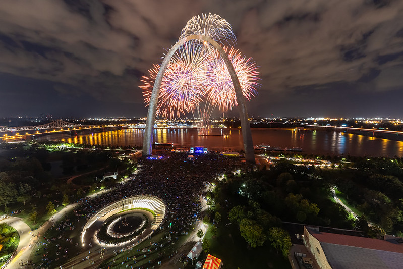 Fireworks at Gateway Arch National Park