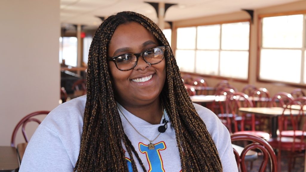 Tia Grant is a Cruise Coordinator, bartender and server who just can't help but smile every day she gets to work at the Riverboats at the Gateway Arch. Learn more about her role and why she loves working with the Riverboats crew