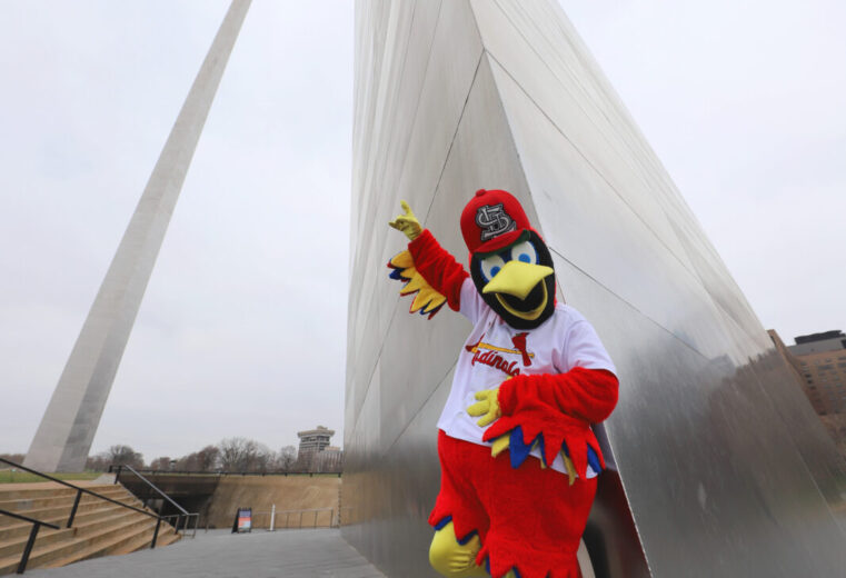 Fred Bird leaning against the Gateway Arch