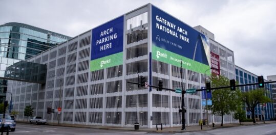 Outside view of Gateway Arch Parking Garage